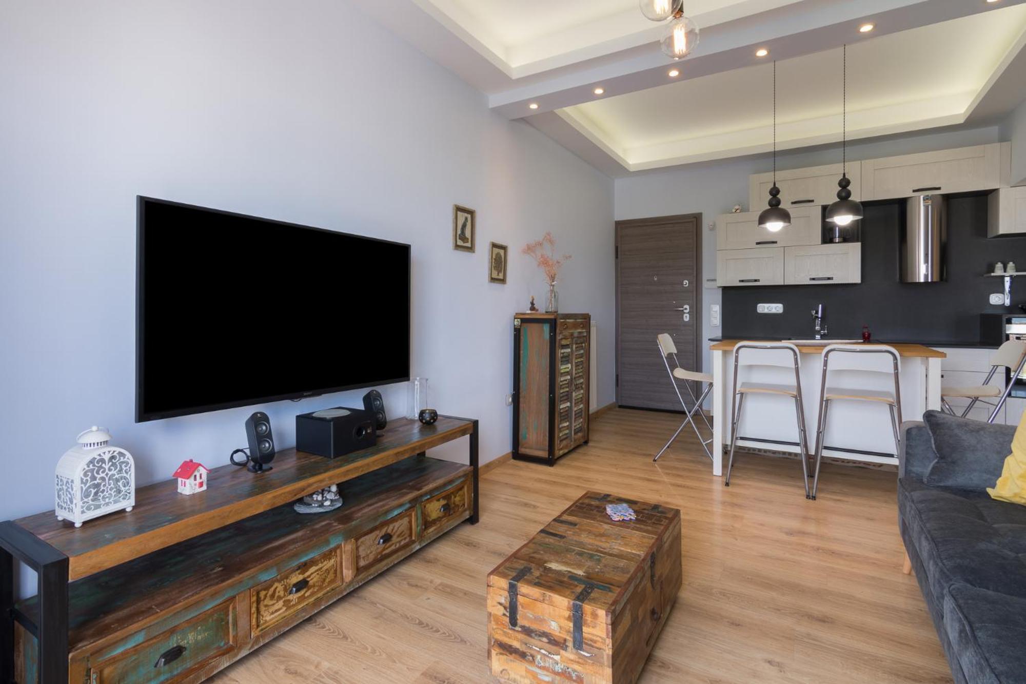 Stratum By Lobbysquare Apartment