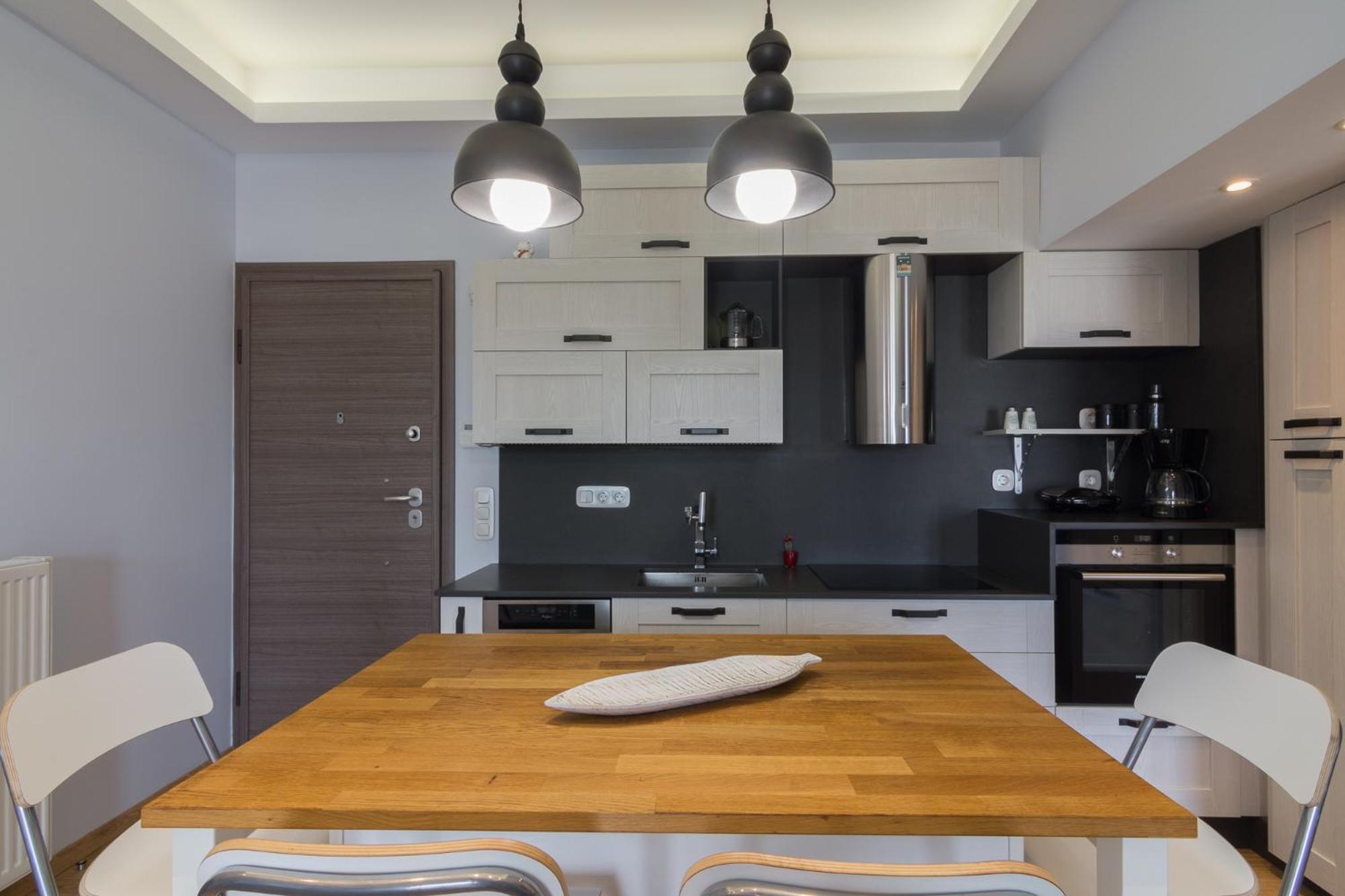 Stratum By Lobbysquare Apartment *