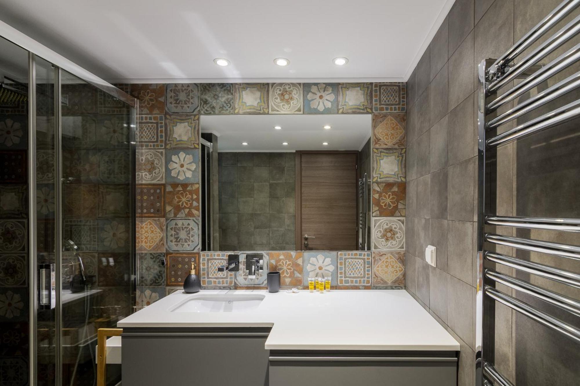 Stratum By Lobbysquare Apartment *